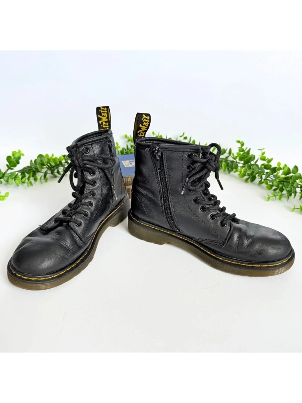 Doc Martens Kids 1460J Black Leather Side Zip Lace Up Combat Boots US2/UK1/EU33